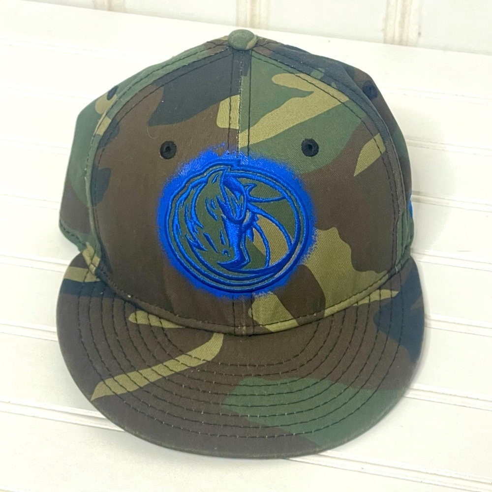 NBA DALLAS MAVERICKS SNAPBACK HAT CAMO
